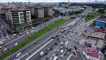 Uyum haftasının ilk günü İstanbul'da trafik yoğunluğu arttı
