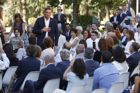 El Gobierno aprobará este martes el subsidio al desempleo para las empleadas del hogar