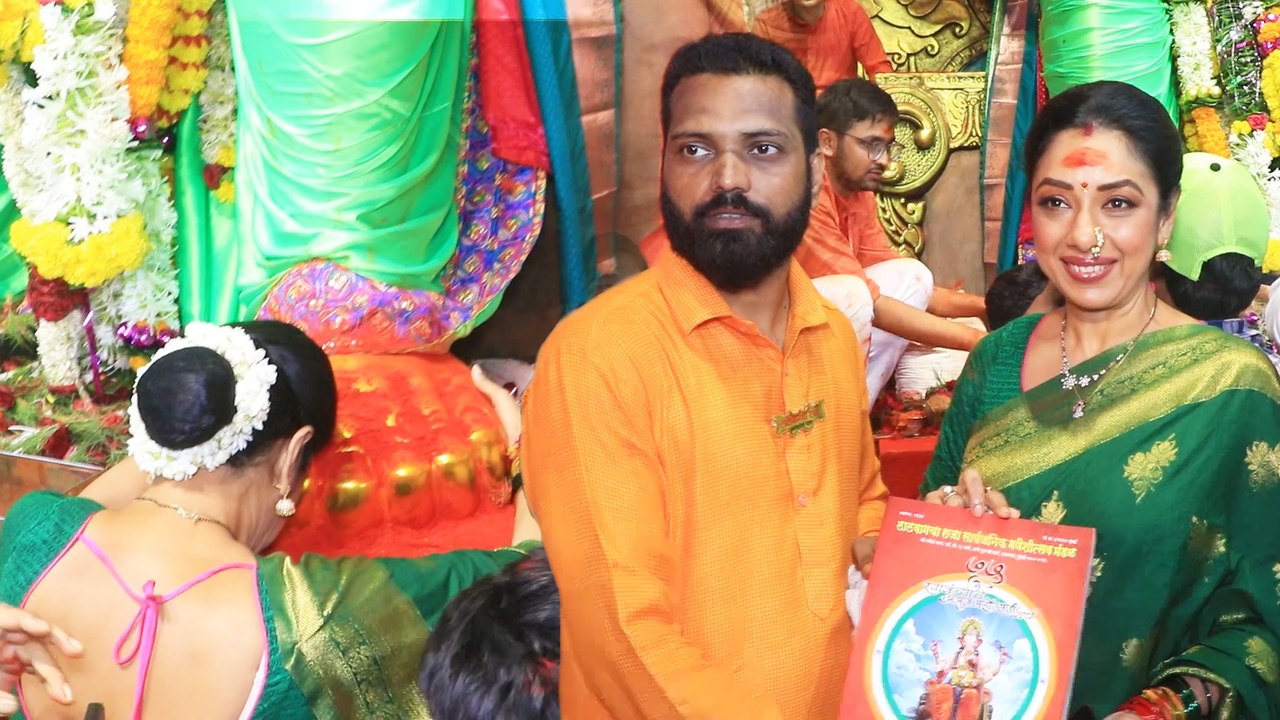 रुपाली गांगुली को देख फैंस हुए उत्त्साहित