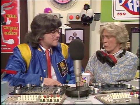 Harry Enfield's Television Programme - S01E02 - Good Quality - Paul Whitehouse / Kathy Burke / Mark Williams / Charlie Higson