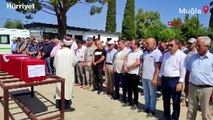 Kara yoluna düşen yelken kanatta ölen emekli asker Milas'ta toprağa verildi
