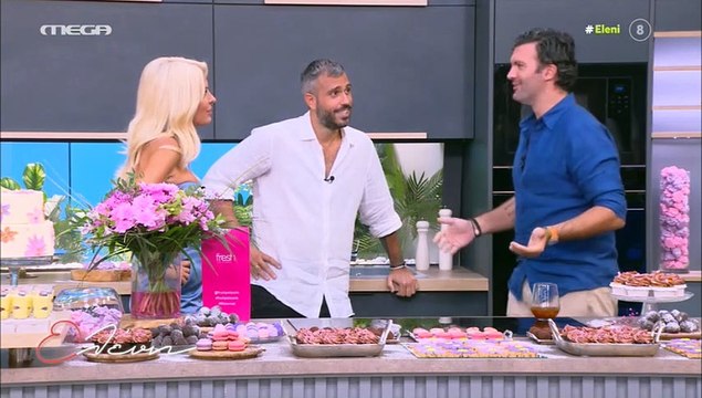 Ελένη Μενεγάκη: «Πάγωσε» on air η παρουσιάστρια - Ατύχημα για συνεργάτη της