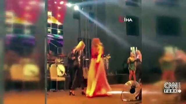 Demet Akalın şarkı söylerken bir anda yere kapaklandı! Okan Kurt yardımına koştu