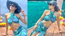 Nusrat Jahan Blue Bikini Bold Photoshoot Viral, समुंदर किनारे दिए Bold Pose | Boldsky*Entertainment