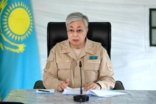 Son dakika haber! Tokayev: Hükümet iki, iki buçuk ay içerisinde sizlere eskisinden daha iyi yeni evler yapacak Kazakistan Cumhurbaşkanı Tokayev, yangın bölgesinde