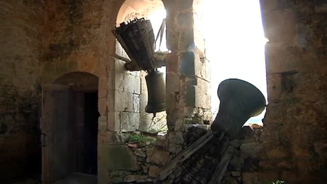 Los once vecinos de Fuenteodra salvan la iglesia tardogótica del pueblo gracias al micromecenazgo