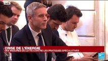 Répondant à une question sur des coupures potentielles d'énergie, Emmanuel Macron évoque une mobilisation générale pour éviter d'en arriver à un stade de coercition.