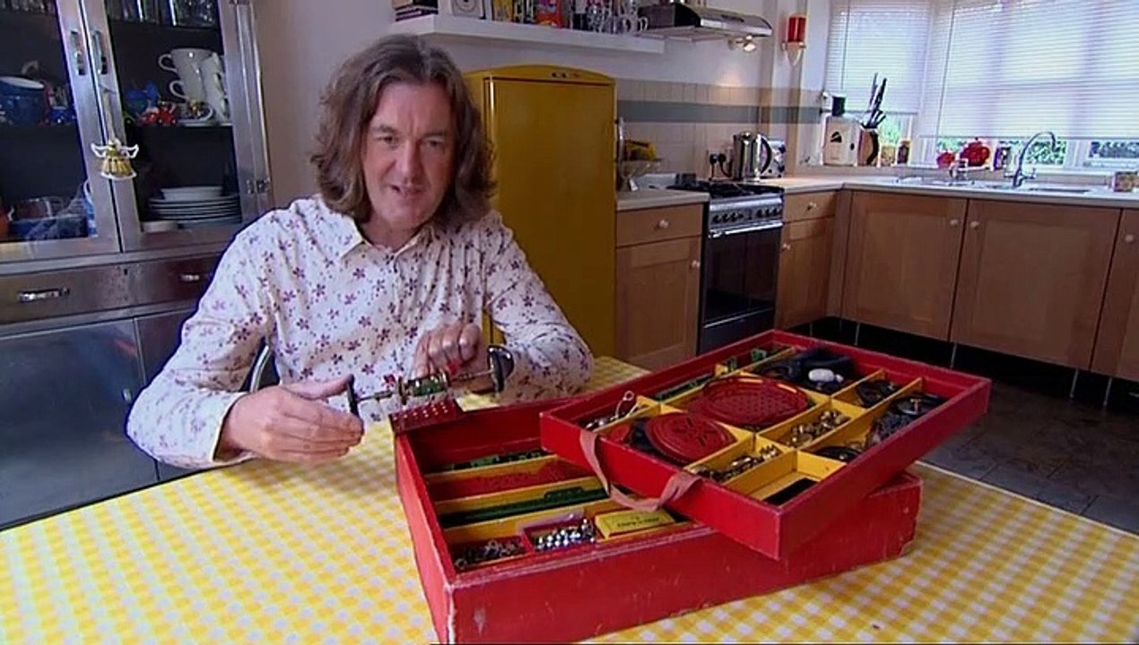 Episode 3 - James Builds a Meccano Bridge (James May's Toy Stories)