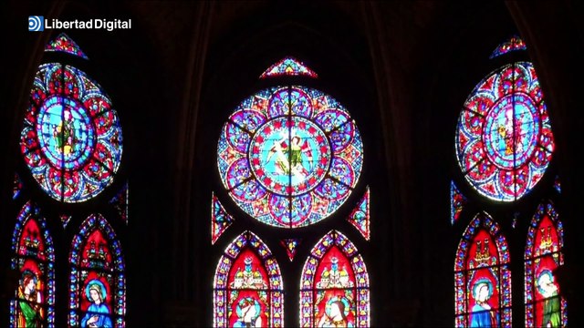 Maestros orfebres restauran las vidrieras de Notre Dame tres años después del incendio