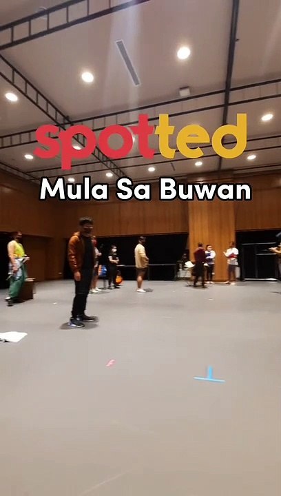 Spotted: Mula Sa Buwan