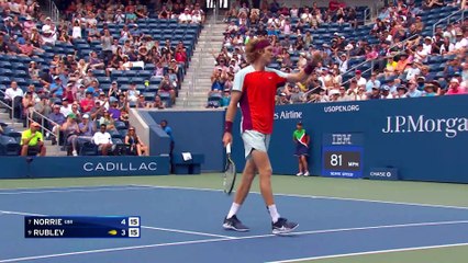 Costaud au service, Rublev a croqué Norrie dans un match à sens unique : les meilleurs moments
