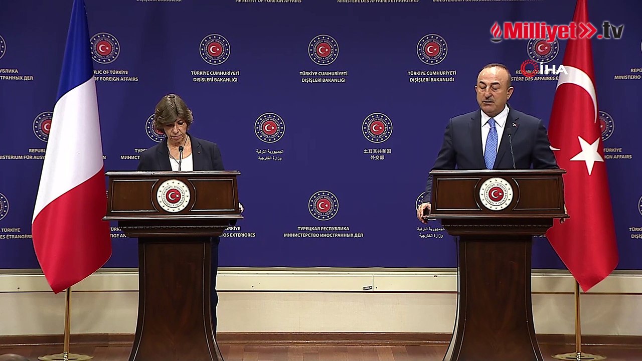 Bakan Çavuşoğlu'ndan Macron'un Türkiye karşıtı sözlerine tepki: Açıklamaları talihsiz