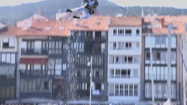 Lekeitio usa por primera vez en 300 años gansos de plástico en sus famosas fiestas