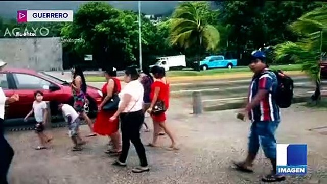 Intensas lluvias sorprenden a Guerrero y Nuevo León