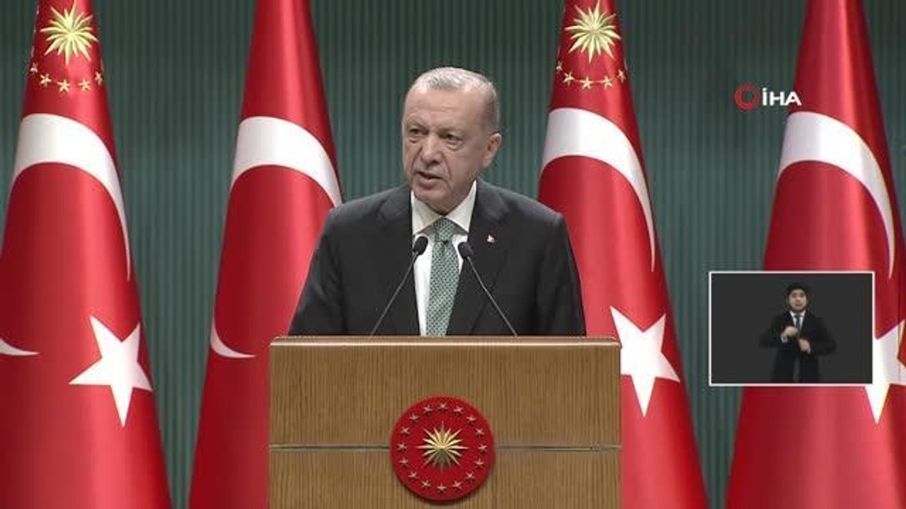 Cumhurbaşkanı Erdoğan: "15 Ağustos 2022'den önce icra takibi başlatılmış 2 bin lira ve altındaki alacakların gider gösterilerek vergiden...