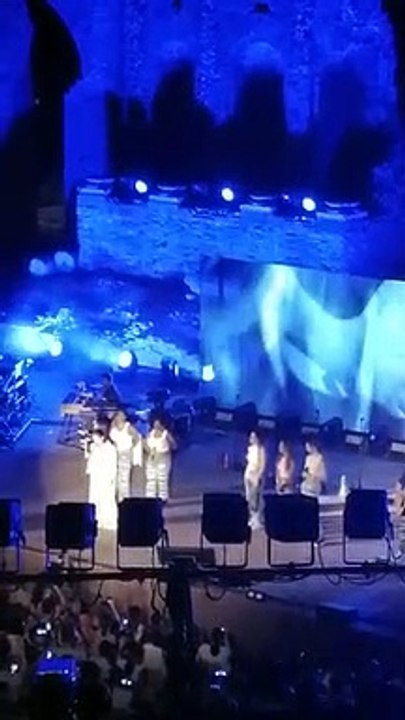 Elisa a Taormina, la dedica per Emma Marrone