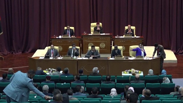 أزمة جديدة في ليبيا بعد منع 30 نائباً عن طرابلس من السفر إلى بنغازي