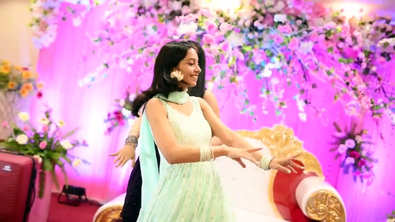 Engagement dance performance || Jhumka bareli wala, Say na Say na, Gajban || Singh Sisters