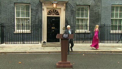 Royaume-Uni: Johnson promet son "fervent" soutien à Truss