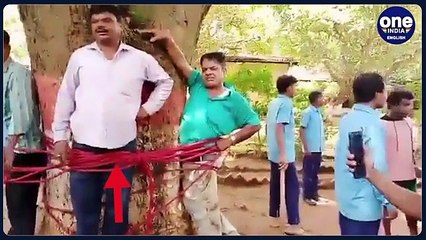 طلاب يعاقبون مدرس رياضيات على درجاتهم السيئة بربطه في شجرة وضربه