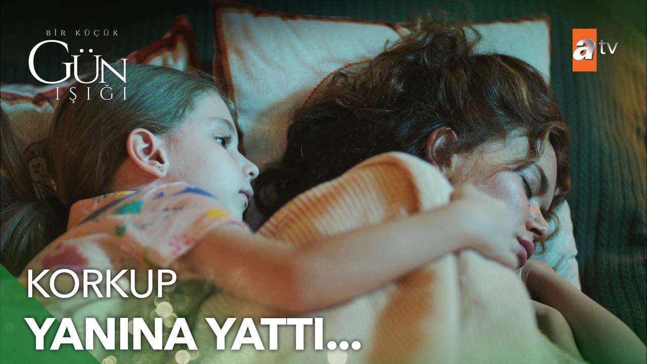 Güneş, Elif'e sarılıp uyuyor -  Bir Küçük Gün Işığı  1. Bölüm
