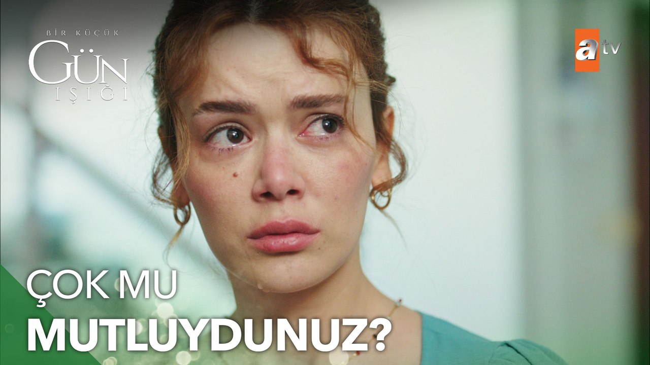 Elif, Hakan'ın evini buluyor! -  Bir Küçük Gün Işığı  1. Bölüm