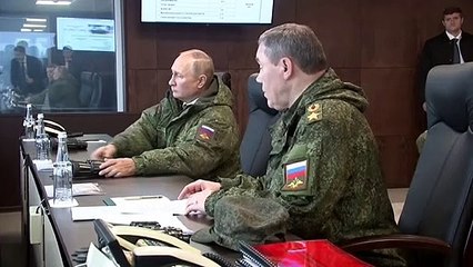 下载视频: Putin acompanha exercícios militares no leste da Rússia