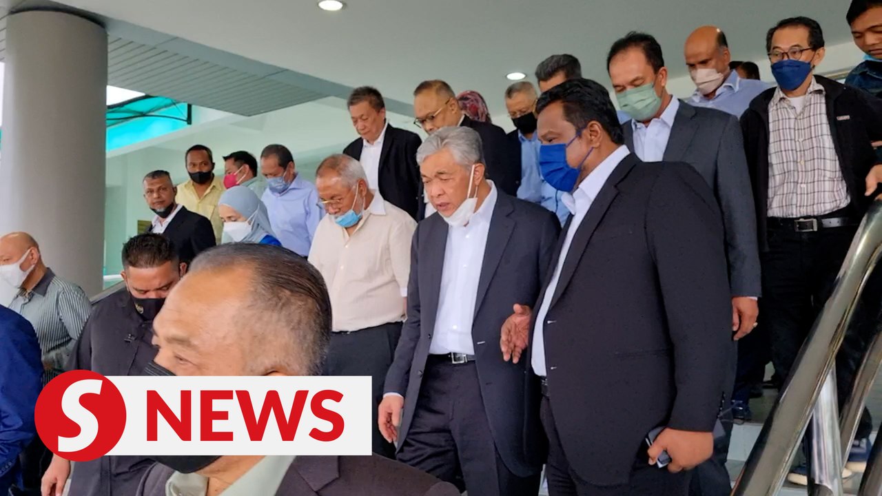 An offence for public servants to accept funds including political donations