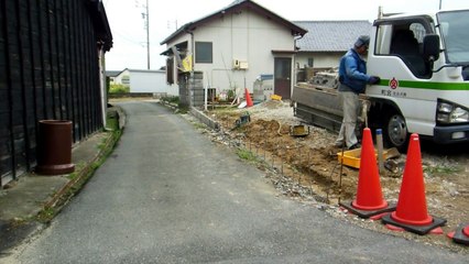 Demolishing NEW Brick Wall in Japan!!