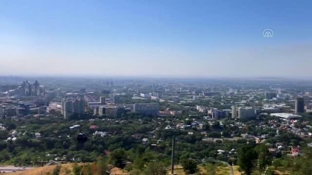 Son dakika haber | Kazakistan'da yeşil alanları ve geniş caddeleriyle dikkati çeken şehir: Almatı