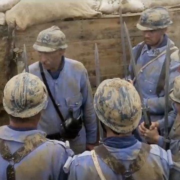 A 20 ans, sans argent, Alexis réalise un spectaculaire court-métrage sur la Première Guerre mondiale