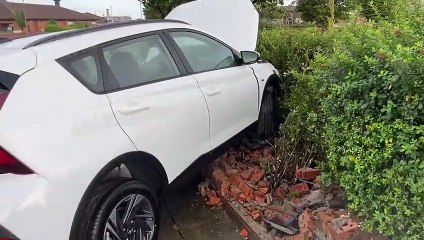 Car crashes into Hartlepool wall