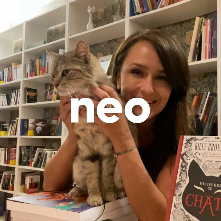 Solène a créé une "ronron librairie" : une librairie avec des chats