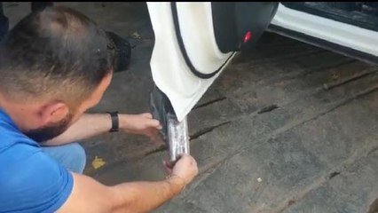 TUNCELİ'DE OTOMOBİLİN GİZLİ BÖLMELERİNDE 600 BİN TL DEĞERİNDE KAÇAK TELEFON ELE GEÇİRİLDİ