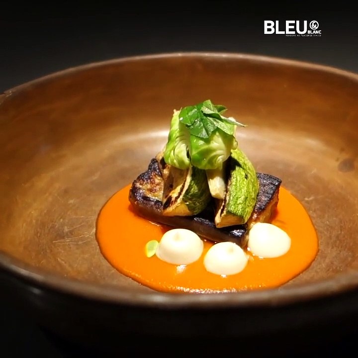 Enrique Olvera Ticuchi - Bleu&Blanc