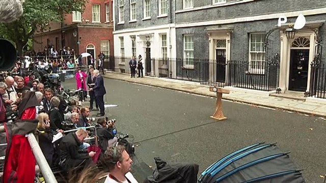 La conservadora Liz Truss asume como primera ministra británica