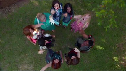 Pitch Perfect 2 Bande-annonce (UK)