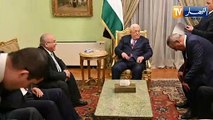 الرئيس تبون يدعو الرئيس الفلسطيني للمشاركة في القمة العربية بالجزائر