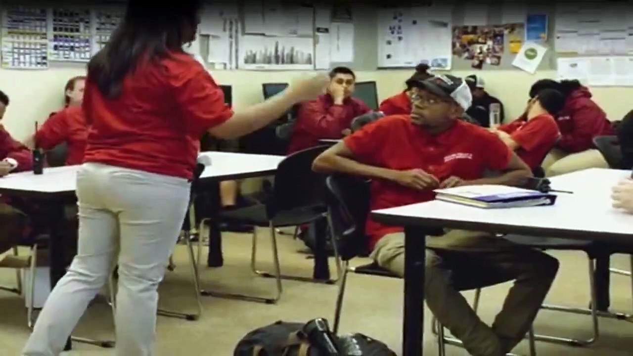 Easy Staffel 2 Folge 3 HD Deutsch