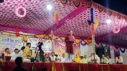 Kavi Sammelan : जुबां से कुछ न बोले पर तिरंगा जानता सब है... Video