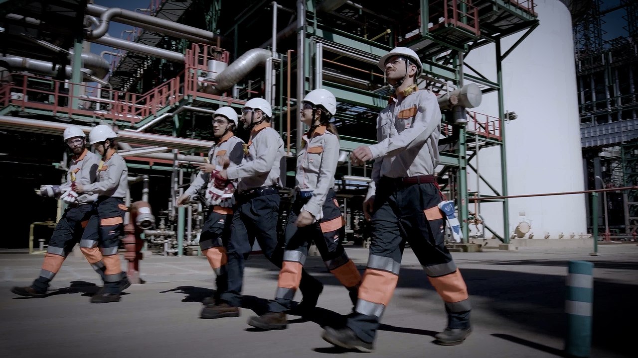 Repsol da un paso más hacia la multienergía con la entrada de EIG en Upstream por 4.800 millones