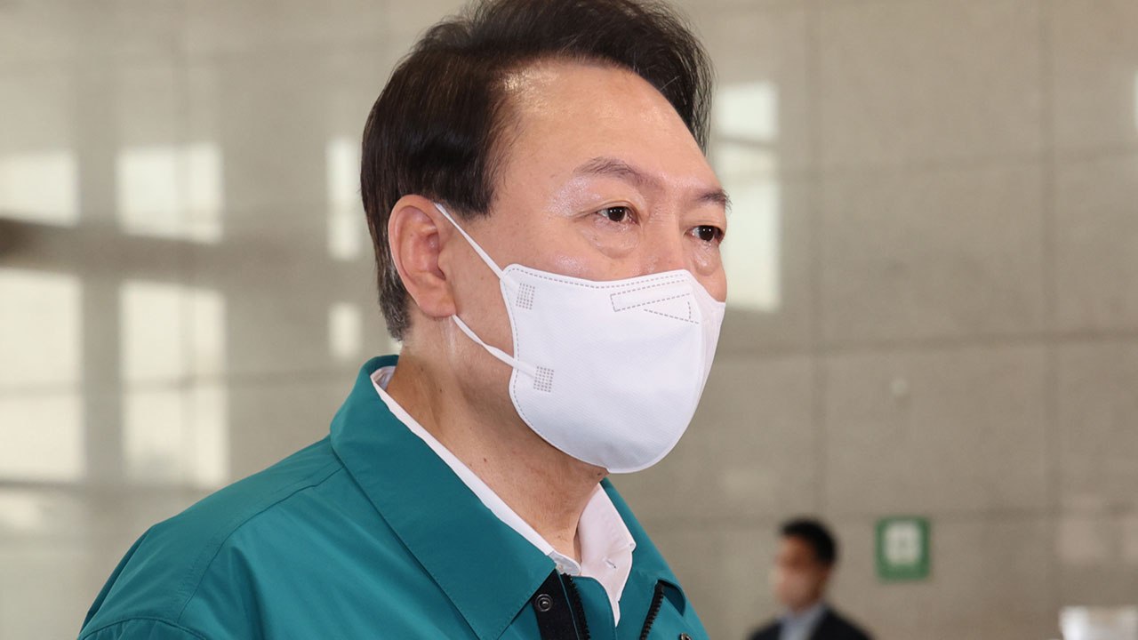 尹 대통령 "포항, 빠르게 절차 밟아 특별재난지역 선포" / YTN