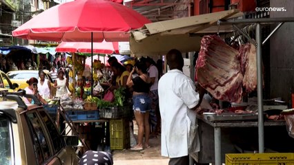 El presidente de Colombia lanza su plan de paz en el peligroso puerto de Buenaventura