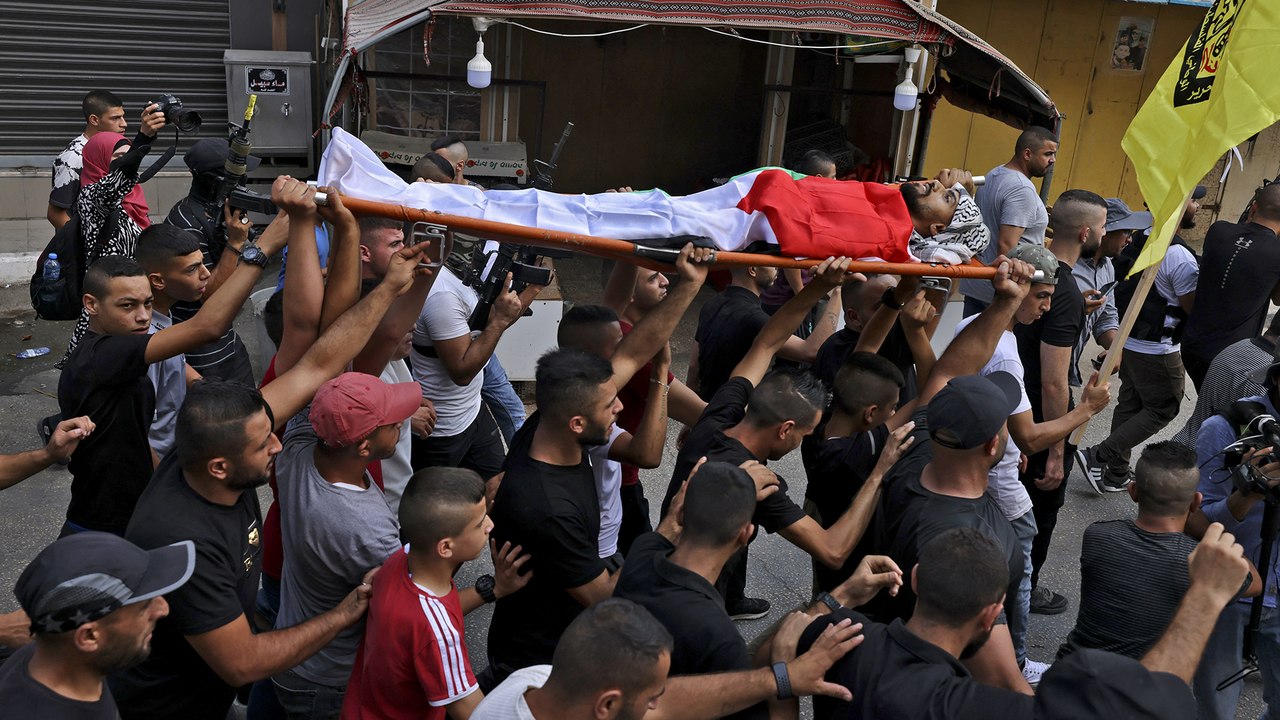 تشييع محمد سباعنة إثر استشهاده برصاص الاحتلال الإسرائيلي في جنين
