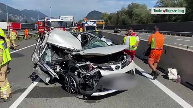 Fünf Verletzte bei Auffahrunfall auf der Inntalautobahn bei Münster