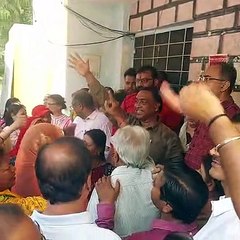 मंडल ने प्राथमिकी दर्ज कराई तो विरोध में उतरे विधायक