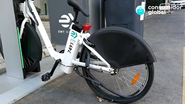 Los usuarios de BiciMAD denuncian el abandono del servicio y el mal estado de las bicicletas