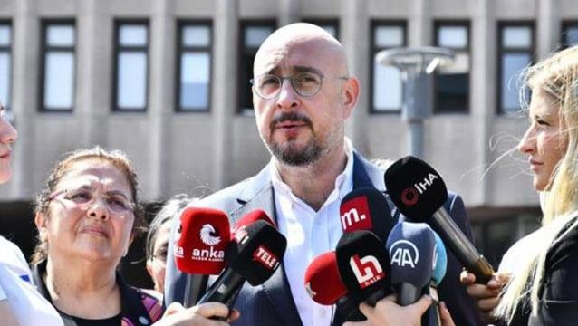 İYİ Parti, CHP'li Barış Yarkadaş hakkında İftira gerekçesiyle suç duyurusunda bulundu