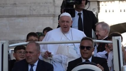 El papa: "¡Hoy estamos viviendo una guerra mundial, detengámonos por favor!"