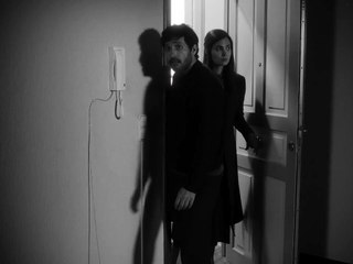 La quietud en la tormenta Teaser